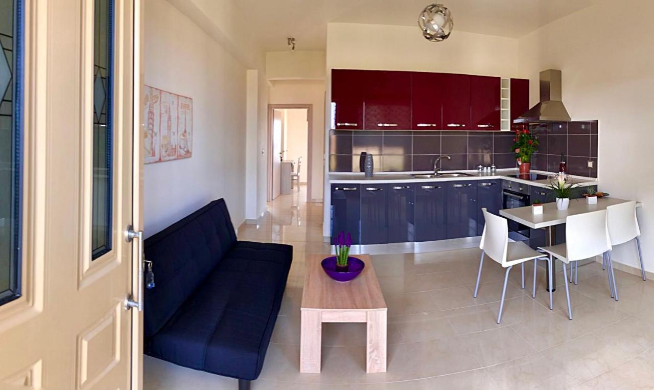 Stelia Luxury Apartments Kalavárda Екстериор снимка