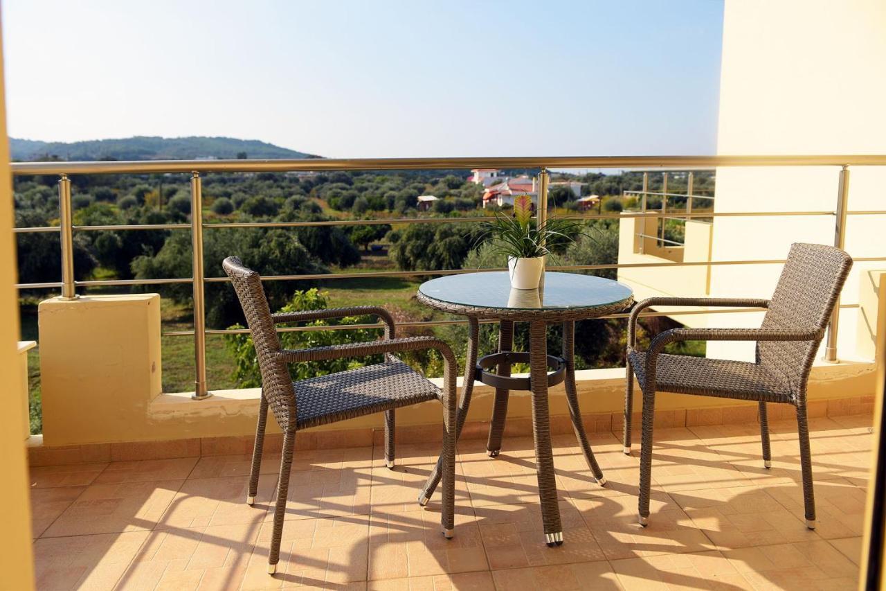 Stelia Luxury Apartments Kalavárda Екстериор снимка
